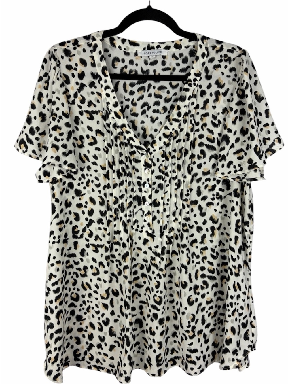 Rose + Olive 1X Leopard Print Pintuck Flutter Sleeve Blouse